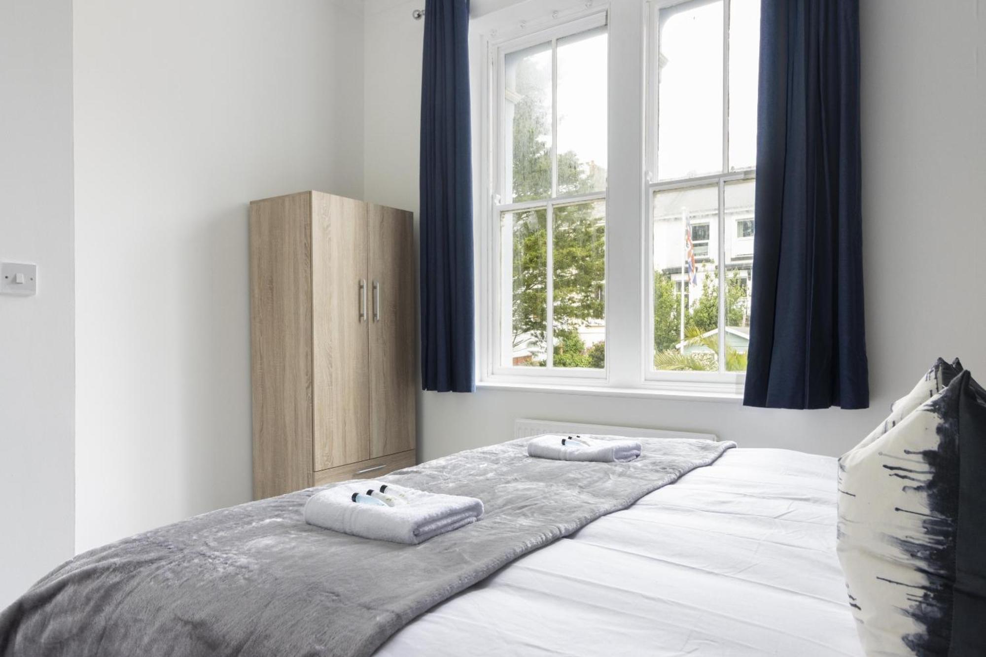 Apartmán Alexandra - Large 3 Bed Perfect For Contractors, Free Parking, Fast Wifi And Great Value! Plymouth Exteriér fotografie