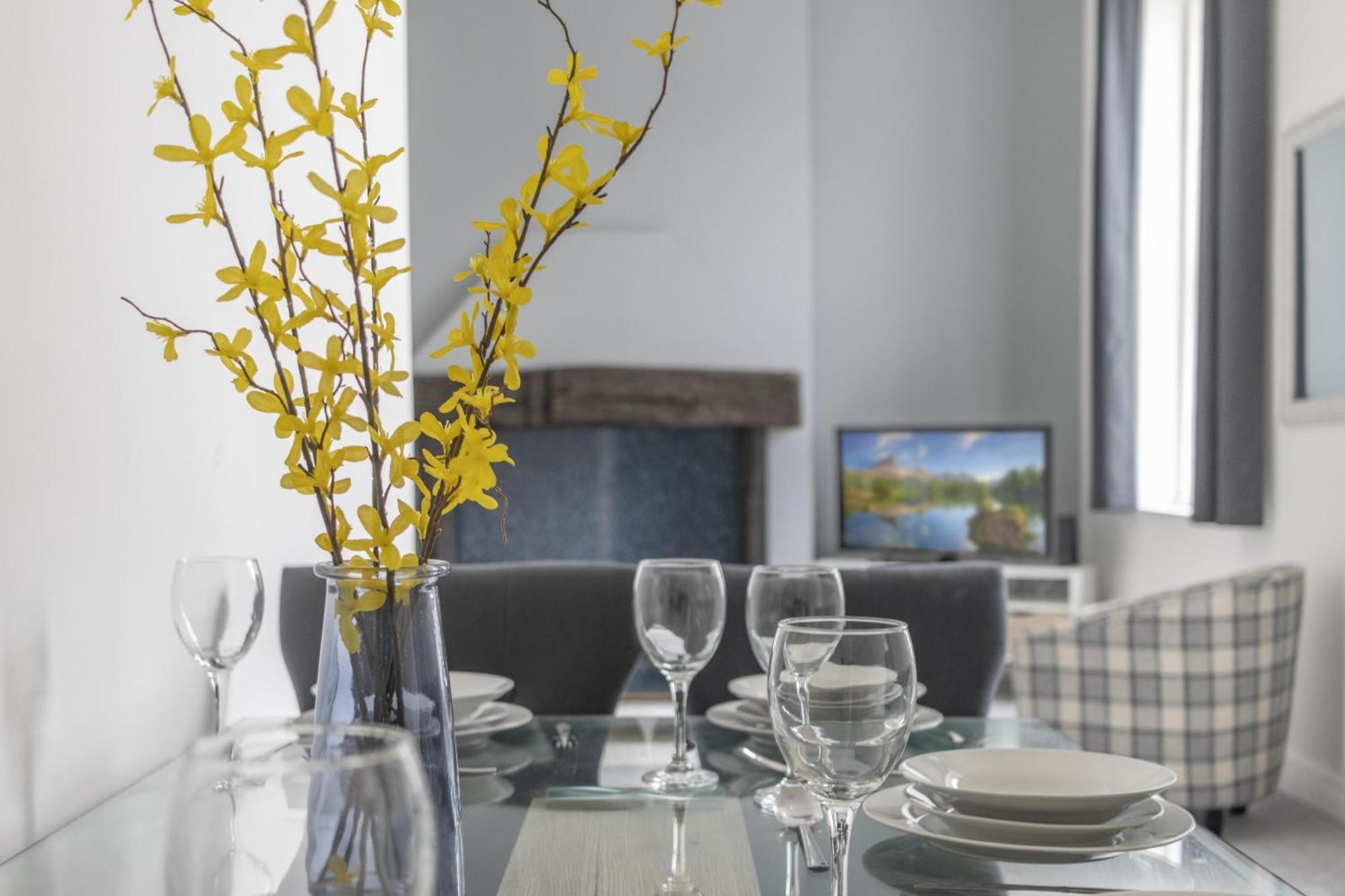 Apartmán Alexandra - Large 3 Bed Perfect For Contractors, Free Parking, Fast Wifi And Great Value! Plymouth Exteriér fotografie